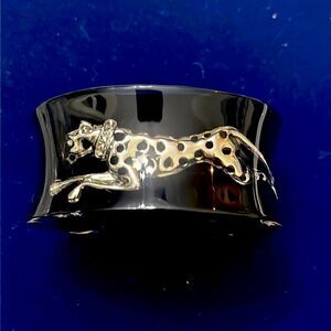 Unique & Amazing!! Vintage Black Lucite Silver Panther Cat Cuff Bracelet